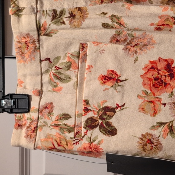 Tuckernuck Romantic Floral Full Length Florence Pants - Picture 9 of 13